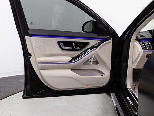 2025 Mercedes-Benz AMG S 63 E 4MATIC