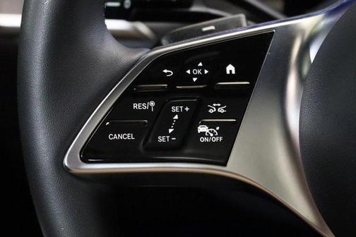 2025 Mercedes-Benz GLC 350e Base