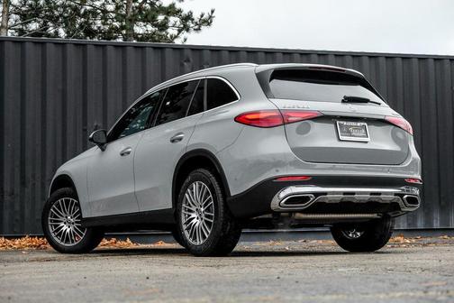 2026 Mercedes-Benz GLC 300 4MATIC