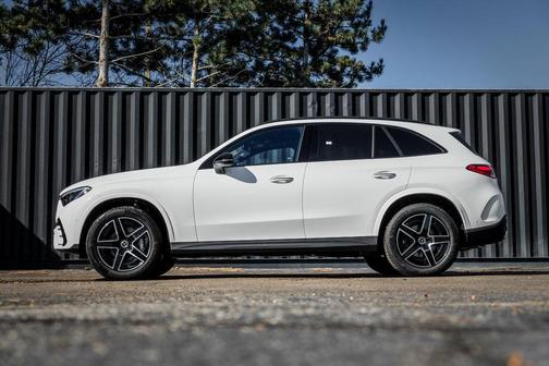 2026 Mercedes-Benz GLC 300 4MATIC