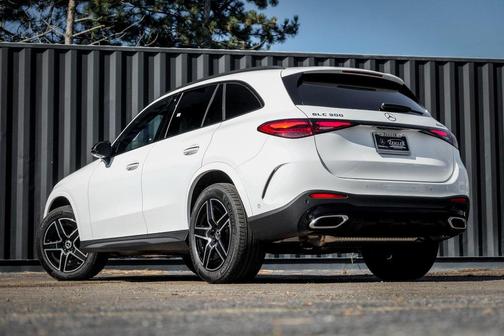 2026 Mercedes-Benz GLC 300 4MATIC