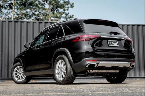 2025 Mercedes-Benz GLE 450e 4MATIC