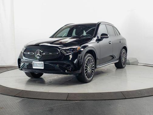 Obsidian Black Metallic 2025 Mercedes-Benz GLC 350e Base