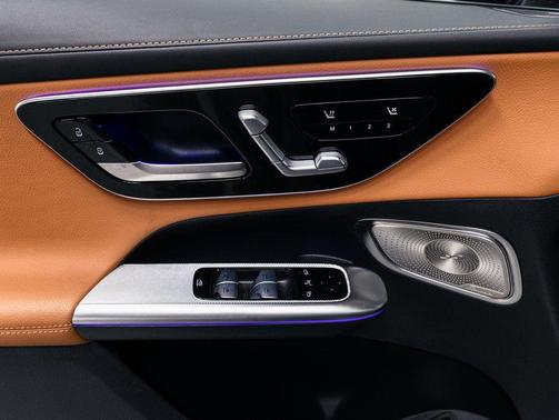 2025 Mercedes-Benz GLC 350e Base