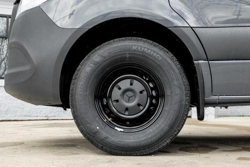 2025 Mercedes-Benz Sprinter 2500 High Roof