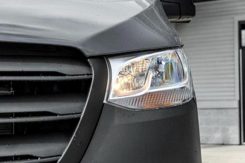 2025 Mercedes-Benz Sprinter 2500 High Roof