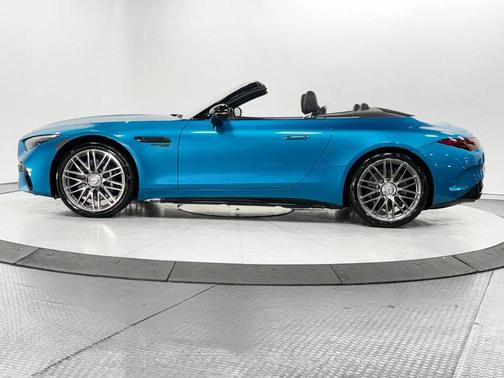 2024 Mercedes-Benz AMG SL 63 Base