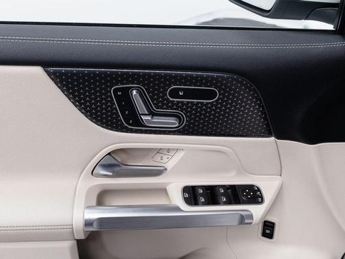 Polar White 2024 Mercedes-Benz EQB 300 4MATIC