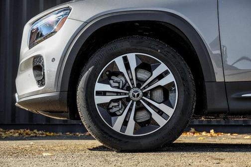 2026 Mercedes-Benz GLB 250 4MATIC