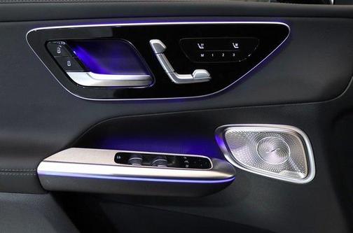 2025 Mercedes-Benz GLC 300 4MATIC