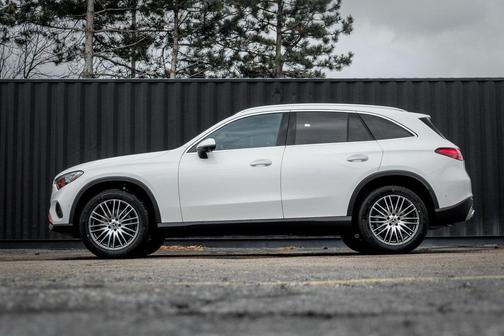 2025 Mercedes-Benz GLC 300 4MATIC