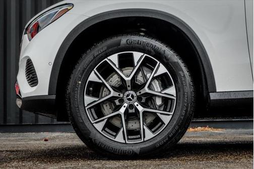 2025 Mercedes-Benz GLC 350e Base