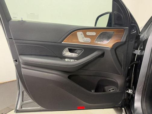 2024 Mercedes-Benz GLS 450 4MATIC