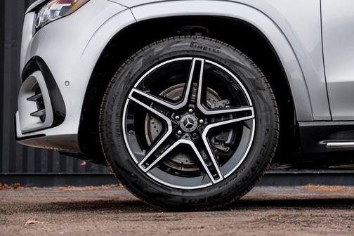 Silver 2026 Mercedes-Benz GLS 450 4MATIC
