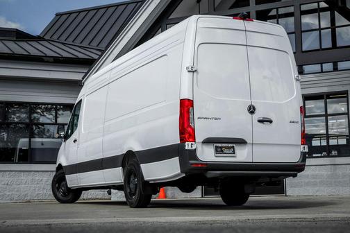 Arctic White 2026 Mercedes-Benz Sprinter 2500 High Roof