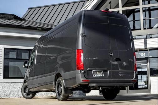2025 Mercedes-Benz Sprinter 2500 High Roof