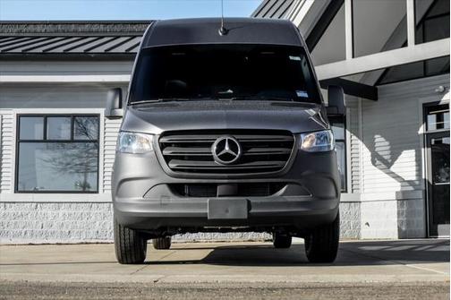 2025 Mercedes-Benz Sprinter 2500 High Roof