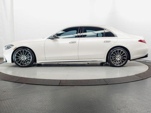 MANUFAKTUR Diamond White 2022 Mercedes-Benz S-Class 4MATIC