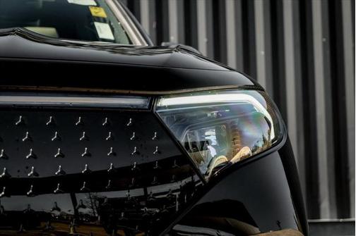 2025 Mercedes-Benz EQB 300 4MATIC