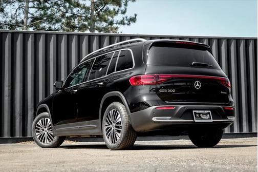 2025 Mercedes-Benz EQB 300 4MATIC