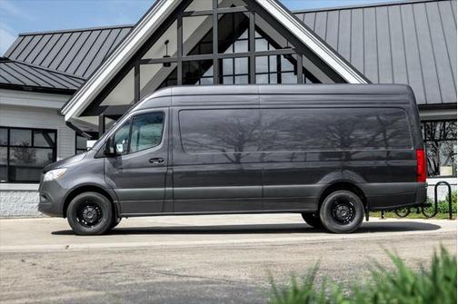 2025 Mercedes-Benz Sprinter 2500 High Roof