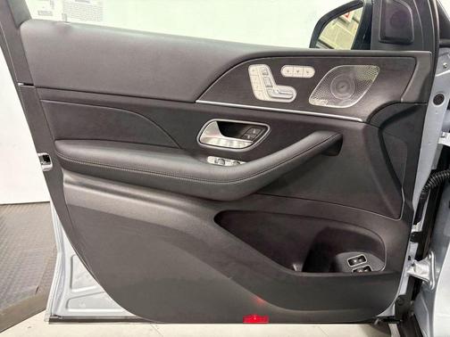 2025 Mercedes-Benz GLE 450e 4MATIC