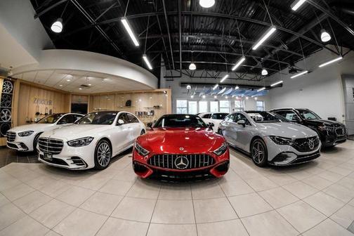 WHITE METALLIC 2026 Mercedes-Benz GLC 300 4MATIC
