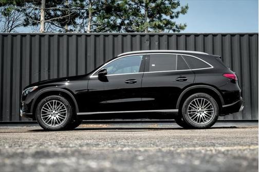 2025 Mercedes-Benz GLC 300 4MATIC
