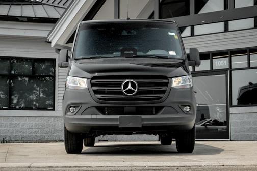 2025 Mercedes-Benz Sprinter 2500 Standard Roof