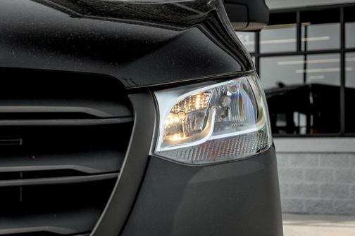 2025 Mercedes-Benz Sprinter 2500 Standard Roof