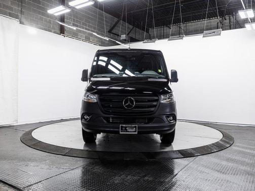 2025 Mercedes-Benz Sprinter 2500 Standard Roof