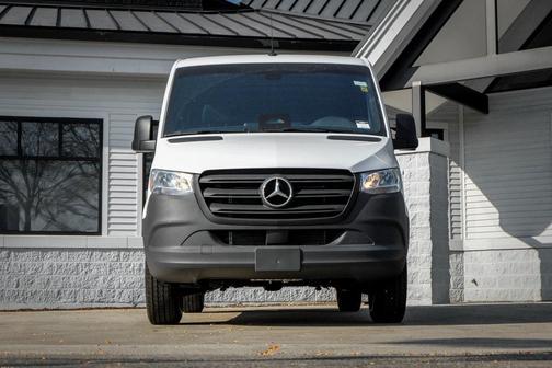 2025 Mercedes-Benz Sprinter 2500 Standard Roof