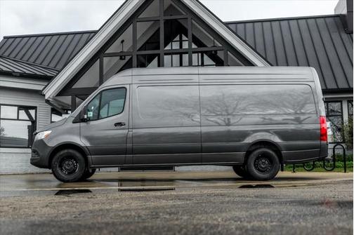 2025 Mercedes-Benz Sprinter 2500 High Roof