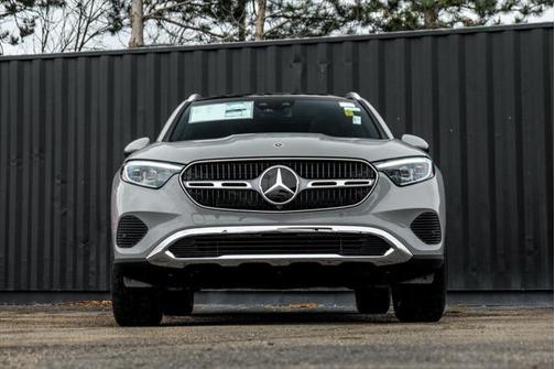 2025 Mercedes-Benz GLC 300 4MATIC