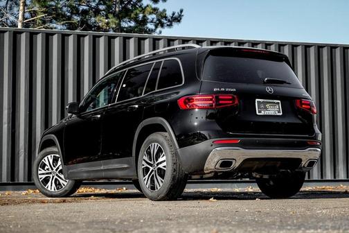 2026 Mercedes-Benz GLB 250 4MATIC