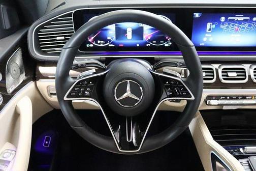 2025 Mercedes-Benz GLS 450 4MATIC