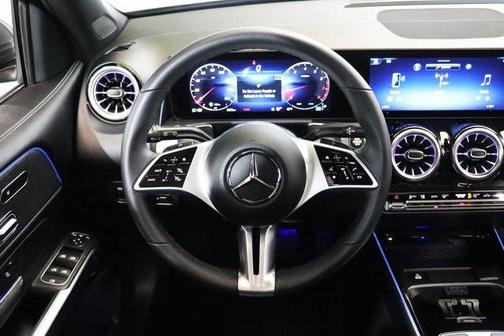 2025 Mercedes-Benz GLB 250 4MATIC