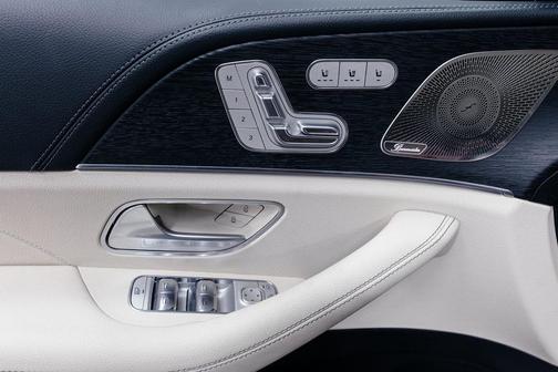 2025 Mercedes-Benz GLE 450e 4MATIC