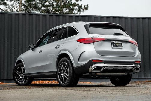 2026 Mercedes-Benz GLC 300 4MATIC