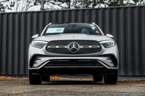 2026 Mercedes-Benz GLC 300 4MATIC