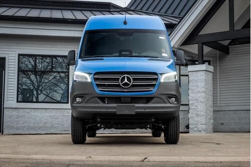 2025 Mercedes-Benz Sprinter 2500 High Roof