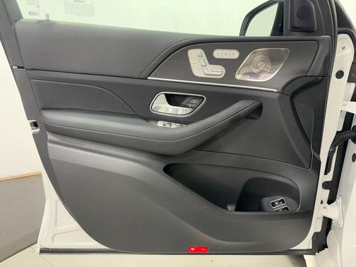 2025 Mercedes-Benz GLE 450e 4MATIC