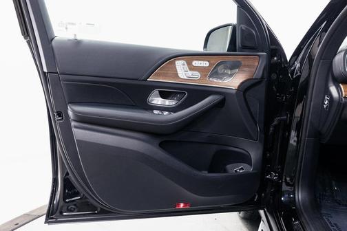 2026 Mercedes-Benz GLS 450 4MATIC