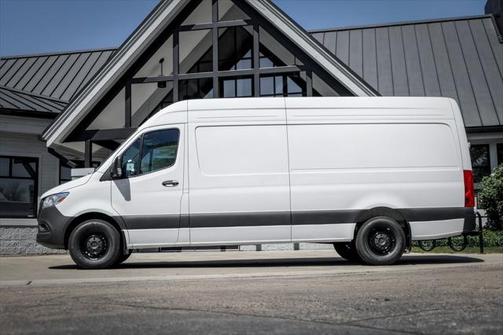 2025 Mercedes-Benz Sprinter 2500 High Roof