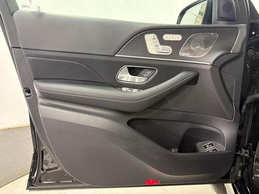 2025 Mercedes-Benz GLE 450e 4MATIC