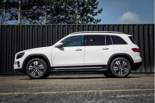 2025 Mercedes-Benz GLB 250 4MATIC