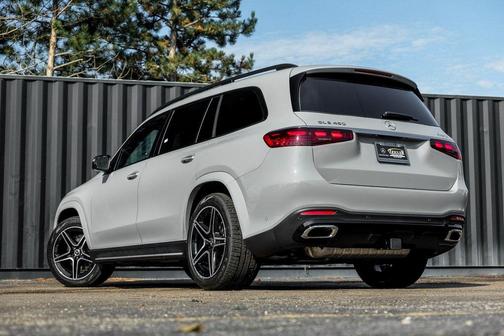 2026 Mercedes-Benz GLS 450 4MATIC