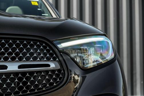 2026 Mercedes-Benz GLC 300 4MATIC