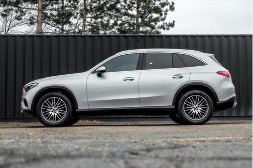 2025 Mercedes-Benz GLC 300 4MATIC