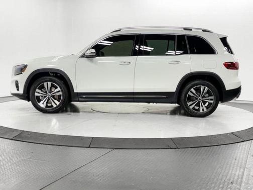 2025 Mercedes-Benz GLB 250 4MATIC